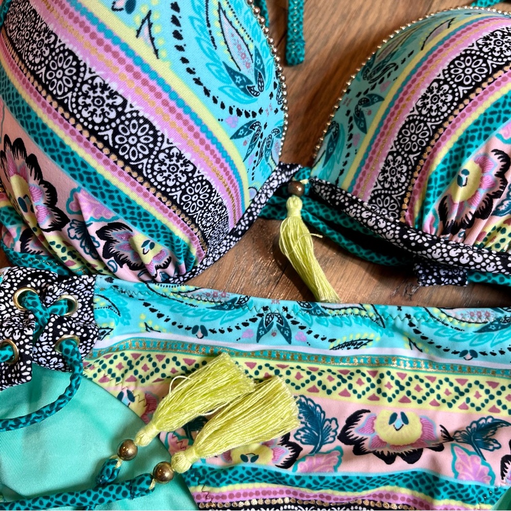 Shade & Shore Swimsuit - Picture 3 of 4